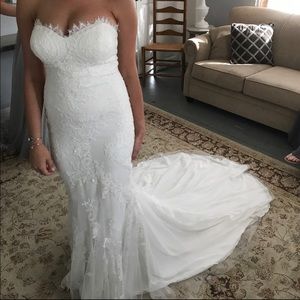Wedding gown
